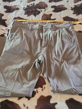 Dickies Men's Chino Pants in Light Tan/Olive Stretch Lightweight